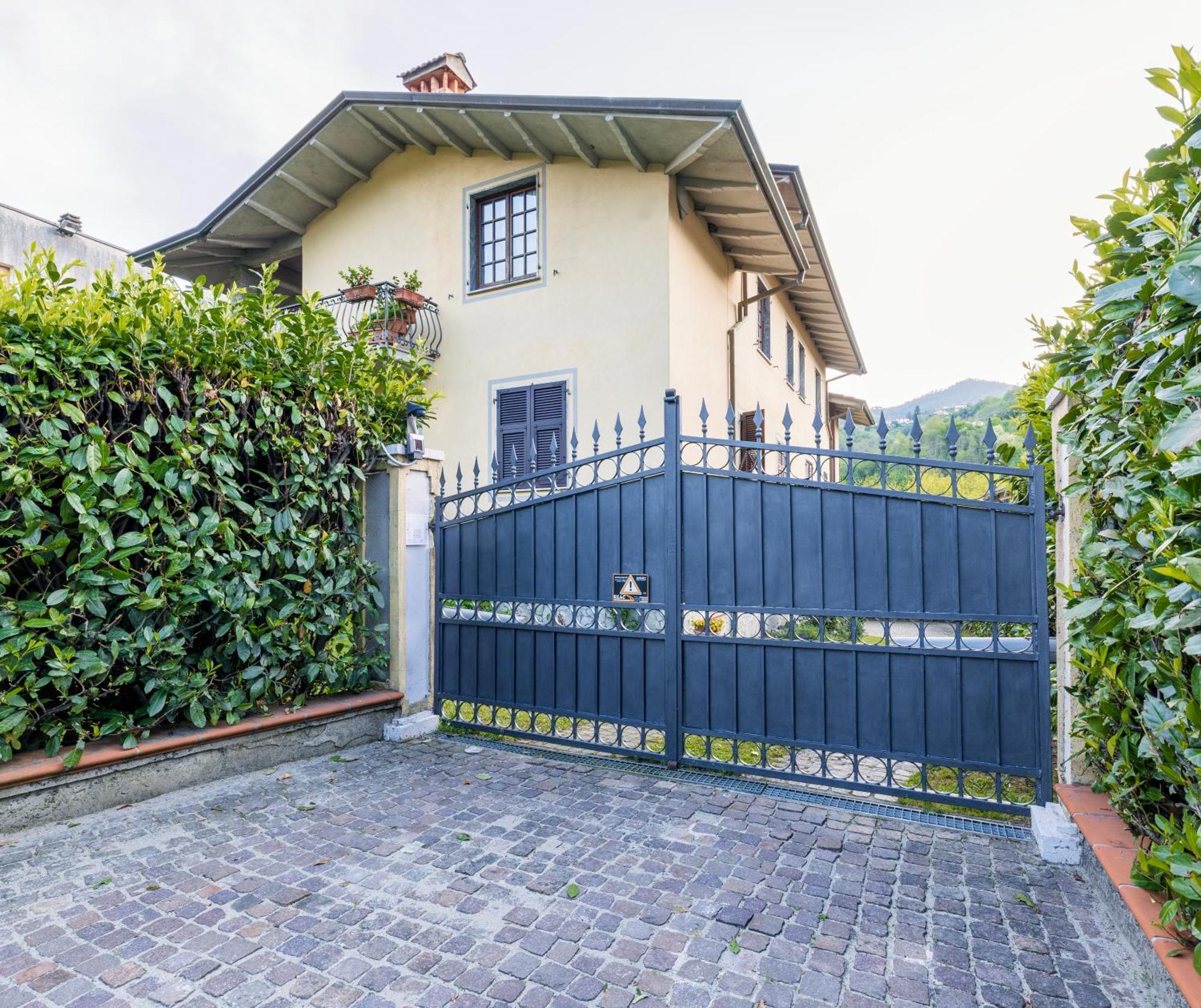 Apartment Acero Rosso Riccò del Golfo di Spezia Exterior foto